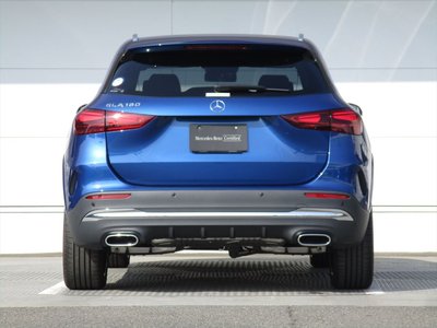 MERCEDES-BENZ GLA - 7