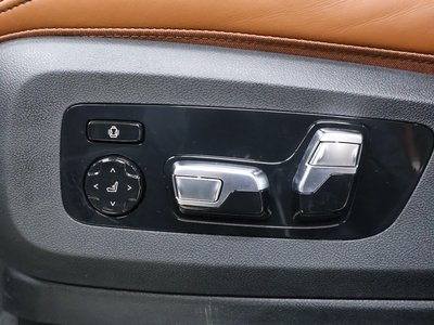 2025 BMW X7 缩略图 39