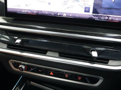 2025 BMW X7 缩略图 66