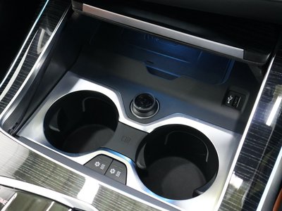 2025 BMW X7 缩略图 19