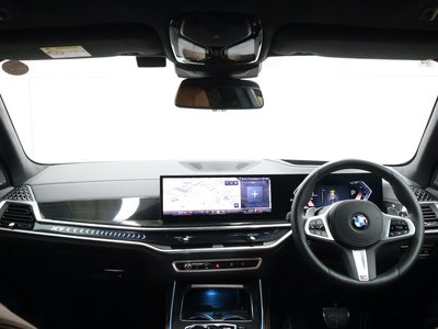 2025 BMW X7 缩略图 15