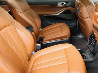 2025 BMW X7 缩略图 44