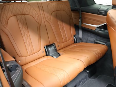 2025 BMW X7 缩略图 51