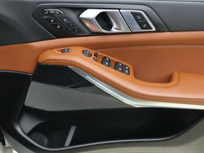 2025 BMW X7 缩略图 42