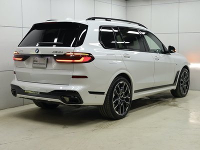 2025 BMW X7 照片 3