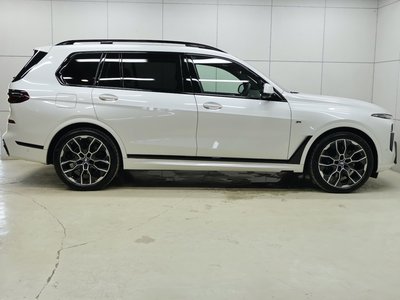 2025 BMW X7 缩略图 25