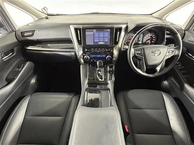 TOYOTA ALPHARD - 2