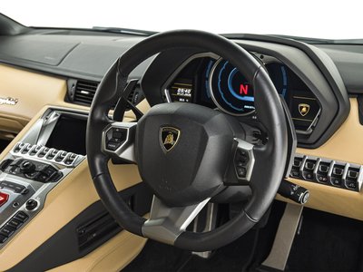 2014 Lamborghini AVENTADOR 缩略图 18