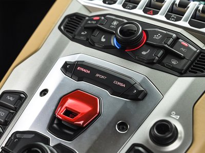 2014 Lamborghini AVENTADOR 缩略图 21