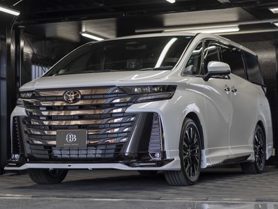 TOYOTA VELLFIRE - 2
