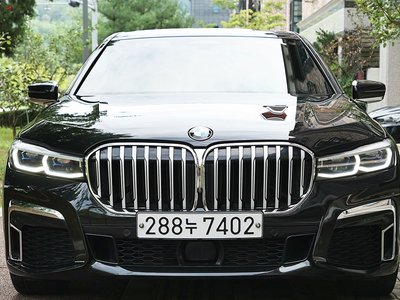 BMW 7 SERIES