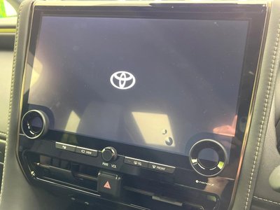 2025 Toyota ALPHARD photo 4