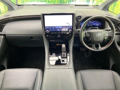 2025 Toyota ALPHARD photo 2