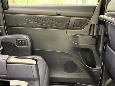 2025 Toyota ALPHARD 缩略图 38