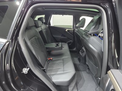 2025 BMW X3 — миниатюра 23