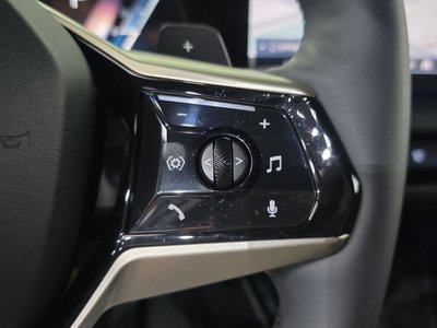 2025 BMW X3 — миниатюра 33