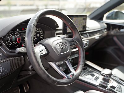 2021 AUDI RS4 AVANT — миниатюра 13