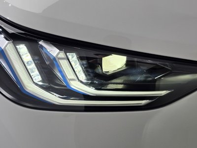 صورة 9 لـ 2025 BMW X3