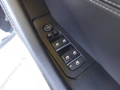 2021 BMW X6 — миниатюра 28