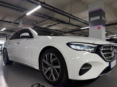 MERCEDES-BENZ E-CLASS - 2