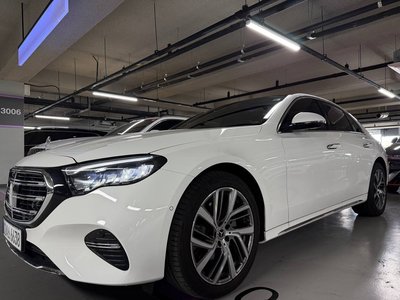 MERCEDES-BENZ E-CLASS - 1