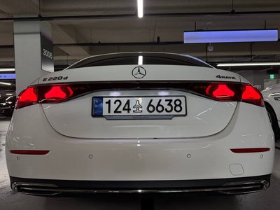 MERCEDES-BENZ E-CLASS - 6