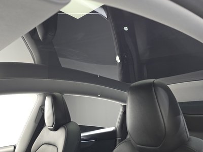 2025 Tesla MODEL Y — миниатюра 23