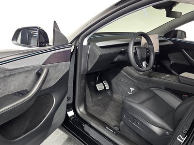 2025 Tesla MODEL Y — миниатюра 13