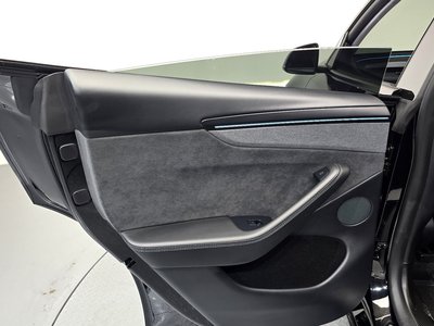 2025 Tesla MODEL Y — миниатюра 15