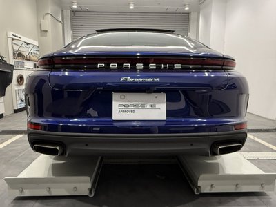 PORSCHE PANAMERA - 4