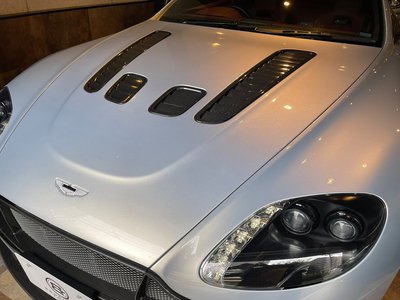 ASTON MARTIN V12 VANTAGE - 2