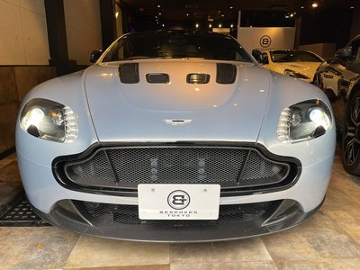 ASTON MARTIN V12 VANTAGE - 4