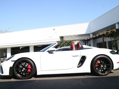 PORSCHE 718 SPYDER - 3