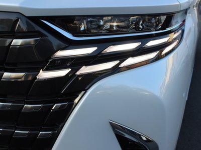 TOYOTA ALPHARD - 10