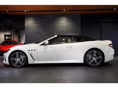 MASERATI GRANCABRIO - 8