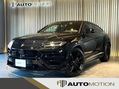 2019 Lamborghini URUS photo 1