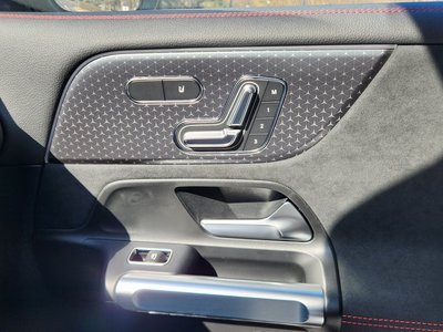 MERCEDES-BENZ EQB - 2