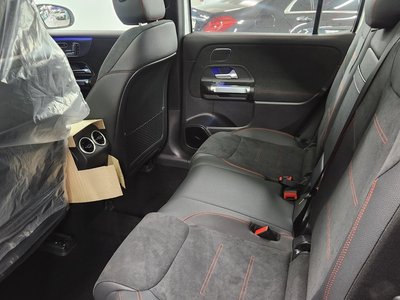2025 Mercedes-BENZ EQB — миниатюра 12