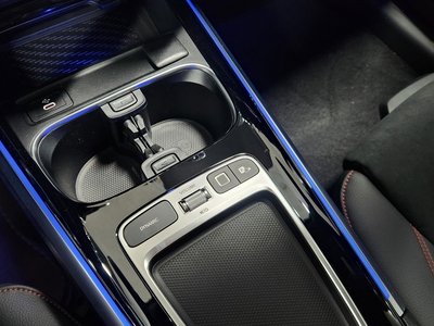 2025 Mercedes-BENZ EQB — миниатюра 19