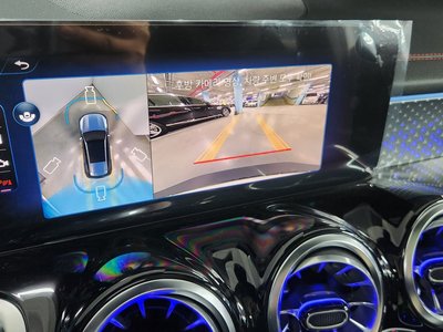 2025 Mercedes-BENZ EQB — миниатюра 16