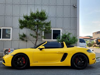 2019 Porsche 718 照片 2