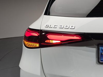 MERCEDES-BENZ GLC - 10