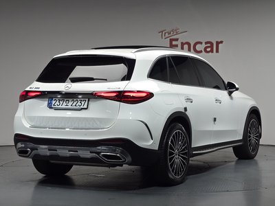 MERCEDES-BENZ GLC - 2