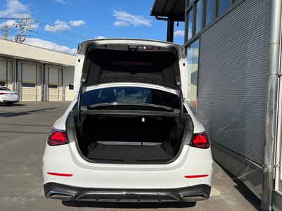 MERCEDES-BENZ E-CLASS - 5