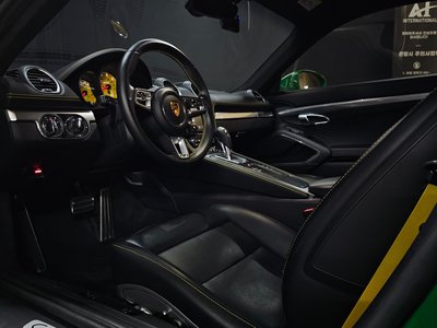 2021 Porsche 718 — миниатюра 11