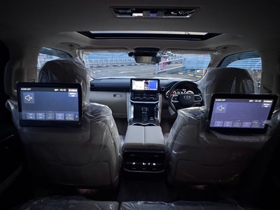 صورة مصغرة 18 لـ 2024 Toyota LAND CRUISER 300