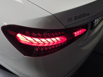 MERCEDES-BENZ E-CLASS - 10