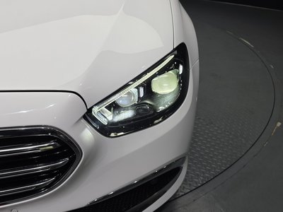 MERCEDES-BENZ E-CLASS - 9