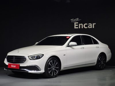 MERCEDES-BENZ E-CLASS - 1