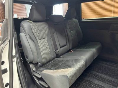 2025 Toyota ALPHARD 缩略图 12